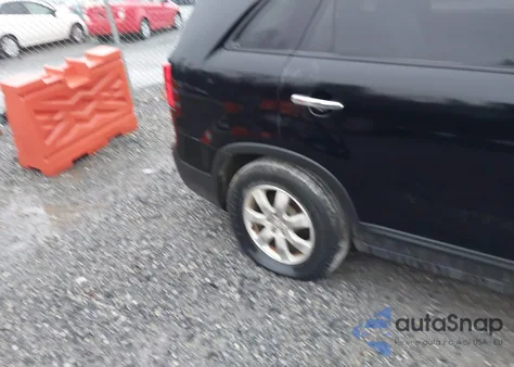 2011 Kia Sorento Lx из США, поврежденный, VIN 5XYKTDA15BG140878